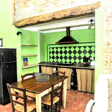 Holiday home With Swimming Pool, Private Terrace Overlooking Pool